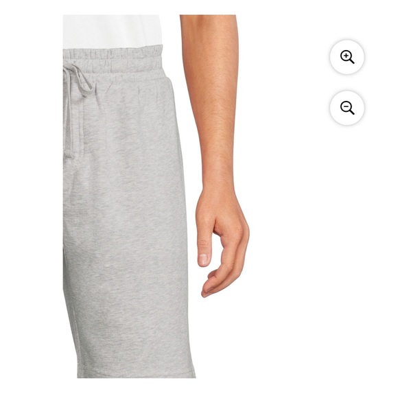 No boundary above the knee jogger shorts - Picture 5 of 5